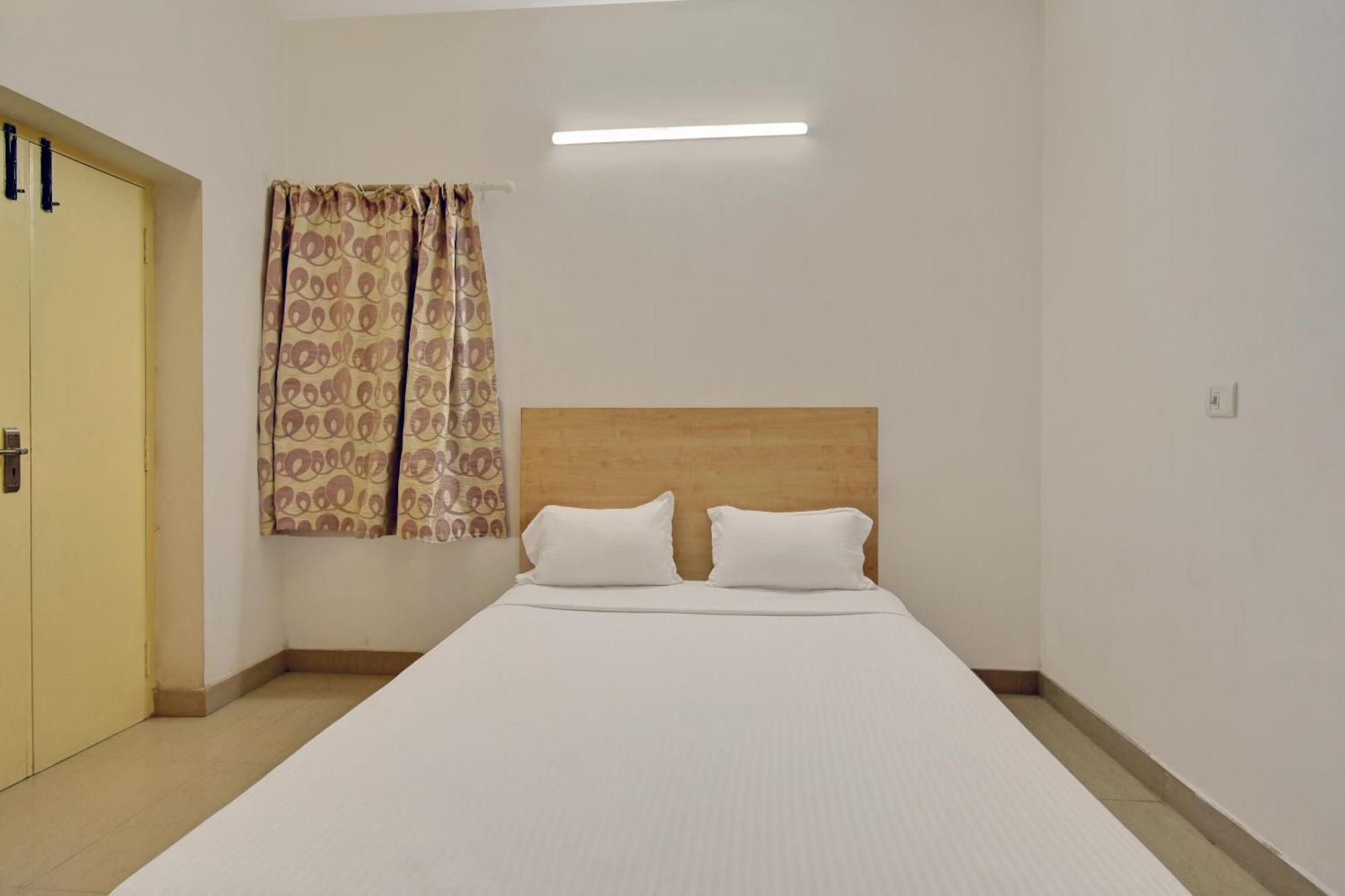 Hotel O Dakshin Villa Ecr Chennai Bagian luar foto